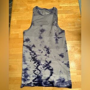 Lululemon swiftly tech tank top size 4
